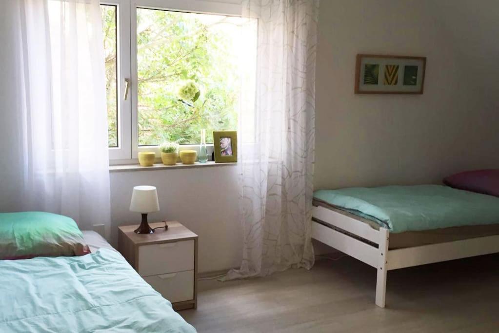 22B Grosse Wohnung Mit Balkon, Smarttv Und Wlan Korb Exterior foto